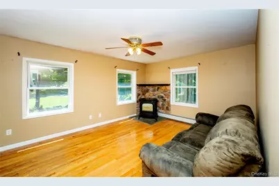 22 Hickory Lane, Pawling, NY 12564 - Photo 7