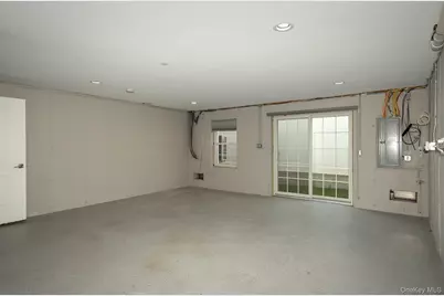 1 Wallace Court #5, Valley Stream, NY 11580 - Photo 13