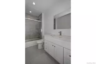 1 Wallace Ct, Valley Stream, NY 11580 - Photo 15