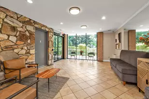 30 Barstow Rd, Great Neck, NY 11021 - Photo 17