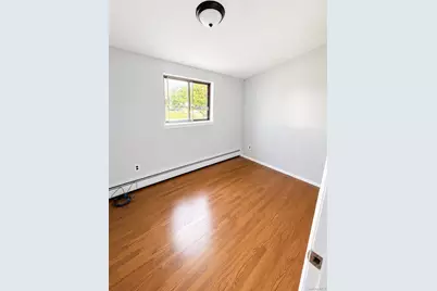 150 8th Avenue, Holtsville, NY 11742 - Photo 5