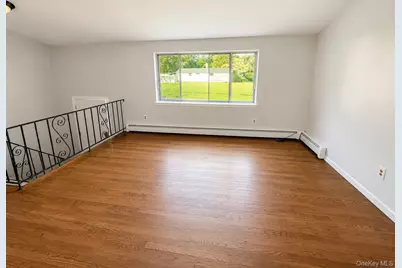 150 8th Avenue, Holtsville, NY 11742 - Photo 3