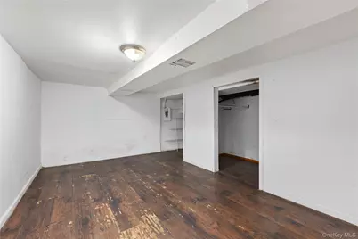 1727 Hunt Avenue, Bronx, NY 10462 - Photo 13