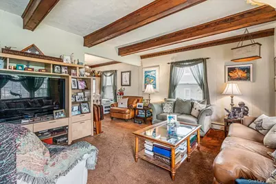 32 Aldred Avenue, Rockville Centre, NY 11570 - Photo 3