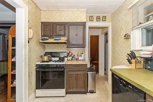 3-58 Arleigh Rd, Douglaston, NY 11363 - Photo 17