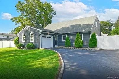 25 Rosanne Court, Nesconset, NY 11767 - Photo 1