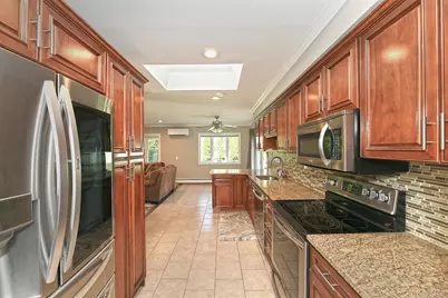 25 Rosanne Court, Nesconset, NY 11767 - Photo 13
