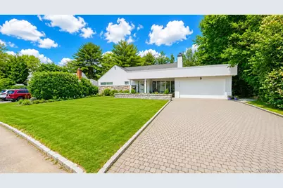 9 Arbor Road, East Hills, NY 11577 - Photo 3