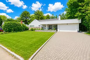 9 Arbor Rd, East Hills, NY 11577 - Photo 3