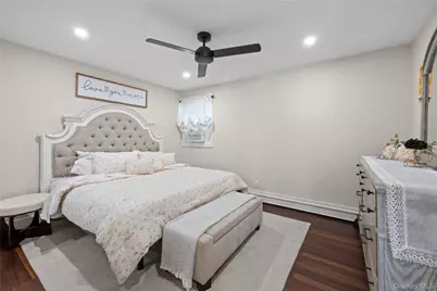 241 Houston Street, Lindenhurst, NY 11757 - Photo 21