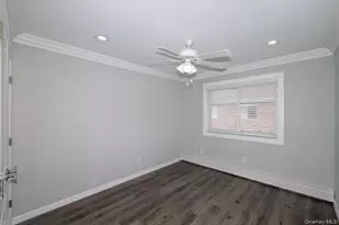 105 Lincoln Ave, Sayville, NY 11782 - Photo 7