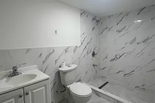 160-35 119th Dr, Jamaica, NY 11434 - Photo 7