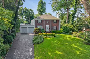 34 Soundview Crest, Manhasset, NY 11030 - Photo 21