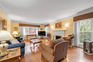 34 Soundview Crest, Manhasset, NY 11030 - Photo 3