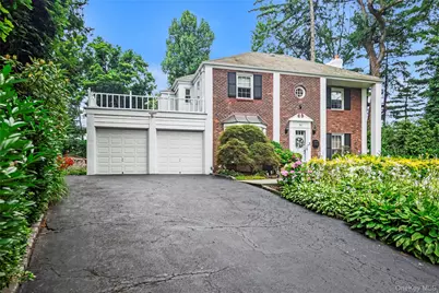 34 Soundview Crest, Manhasset, NY 11030 - Photo 19