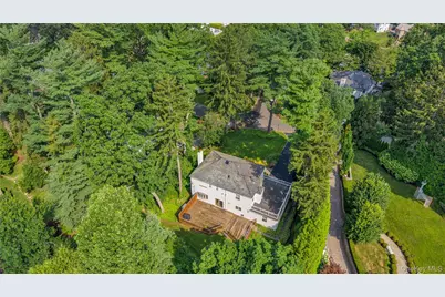 34 Soundview Crest, Manhasset, NY 11030 - Photo 23