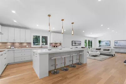 31 Saw Mill Road, Cold Spring Harbor, NY 11724 - Photo 17