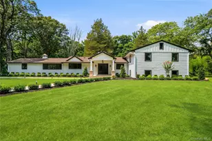 31 Saw Mill Rd, Cold Spring Harbor, NY 11724 - Photo 3