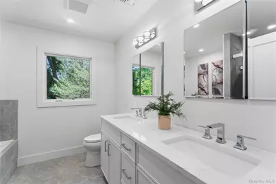 31 Saw Mill Road, Cold Spring Harbor, NY 11724 - Photo 37