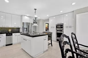 12 Princeton Dr, Syosset, NY 11791 - Photo 7