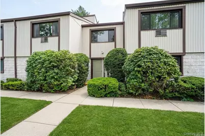 91 Richmond Boulevard #3A, Ronkonkoma, NY 11779 - Photo 1
