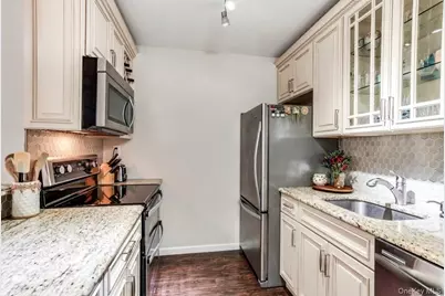 91 Richmond Boulevard #3A, Ronkonkoma, NY 11779 - Photo 5