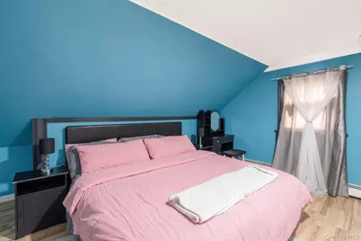 341 12th Street, West Babylon, NY 11704 - Photo 17