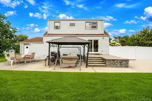 341 12th St, West Babylon, NY 11704 - Photo 27