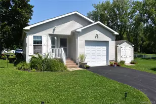 201 Brittany Terrace, Rock Tavern, NY 12575 - Photo 3