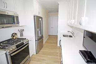 27010 Grand Central, Floral Park, NY 11005 - Photo 11