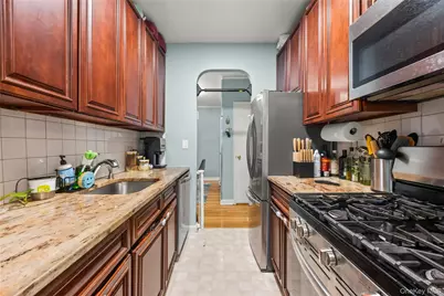 67-35 Yellowstone Boulevard #6A, Forest Hills, NY 11375 - Photo 9