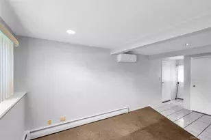 4 Crabapple Ln, Commack, NY 11725 - Photo 11
