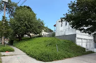 846 Olmstead Ave, Bronx, NY 10473 - Photo 1