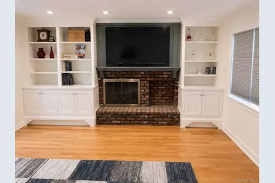 25 Artisan Avenue, Huntington, NY 11743 - Photo 5