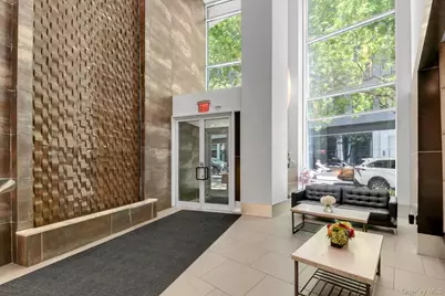 2415 Queens Plaza N #6B, Long Island City, NY 11101 - Photo 5