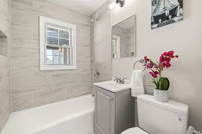 718 Elmwood Road, West Babylon, NY 11704 - Photo 9