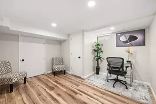718 Elmwood Rd, West Babylon, NY 11704 - Photo 17