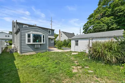 718 Elmwood Road, West Babylon, NY 11704 - Photo 19