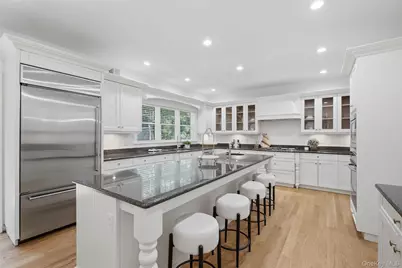 17 Nadworny Lane, Stony Brook, NY 11790 - Photo 7