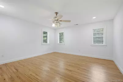 17 Nadworny Lane, Stony Brook, NY 11790 - Photo 19