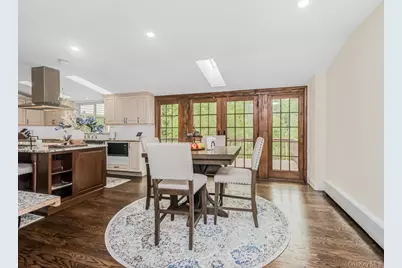 8 Fairgreen Court, Cortlandt Manor, NY 10567 - Photo 11