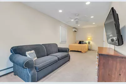 29 Timber Road, Glen Cove, NY 11542 - Photo 17