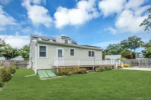 29 Timber Rd, Glen Cove, NY 11542 - Photo 29
