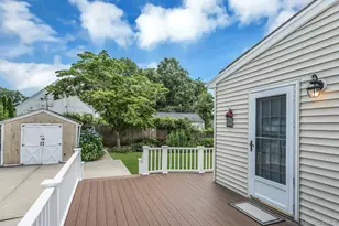 29 Timber Rd, Glen Cove, NY 11542 - Photo 27