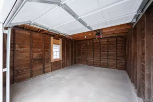 306 Greeley Ave, Sayville, NY 11782 - Photo 35