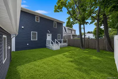 306 Greeley Avenue, Sayville, NY 11782 - Photo 33