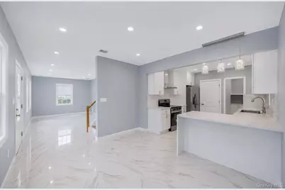306 Greeley Avenue, Sayville, NY 11782 - Photo 5