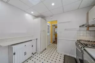 214 Lowell Ave, Floral Park, NY 11001 - Photo 15