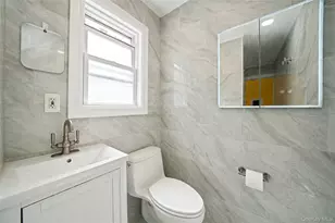 214 Lowell Ave, Floral Park, NY 11001 - Photo 19