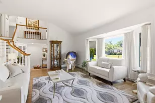 61 Viola Dr, Glen Cove, NY 11542 - Photo 11